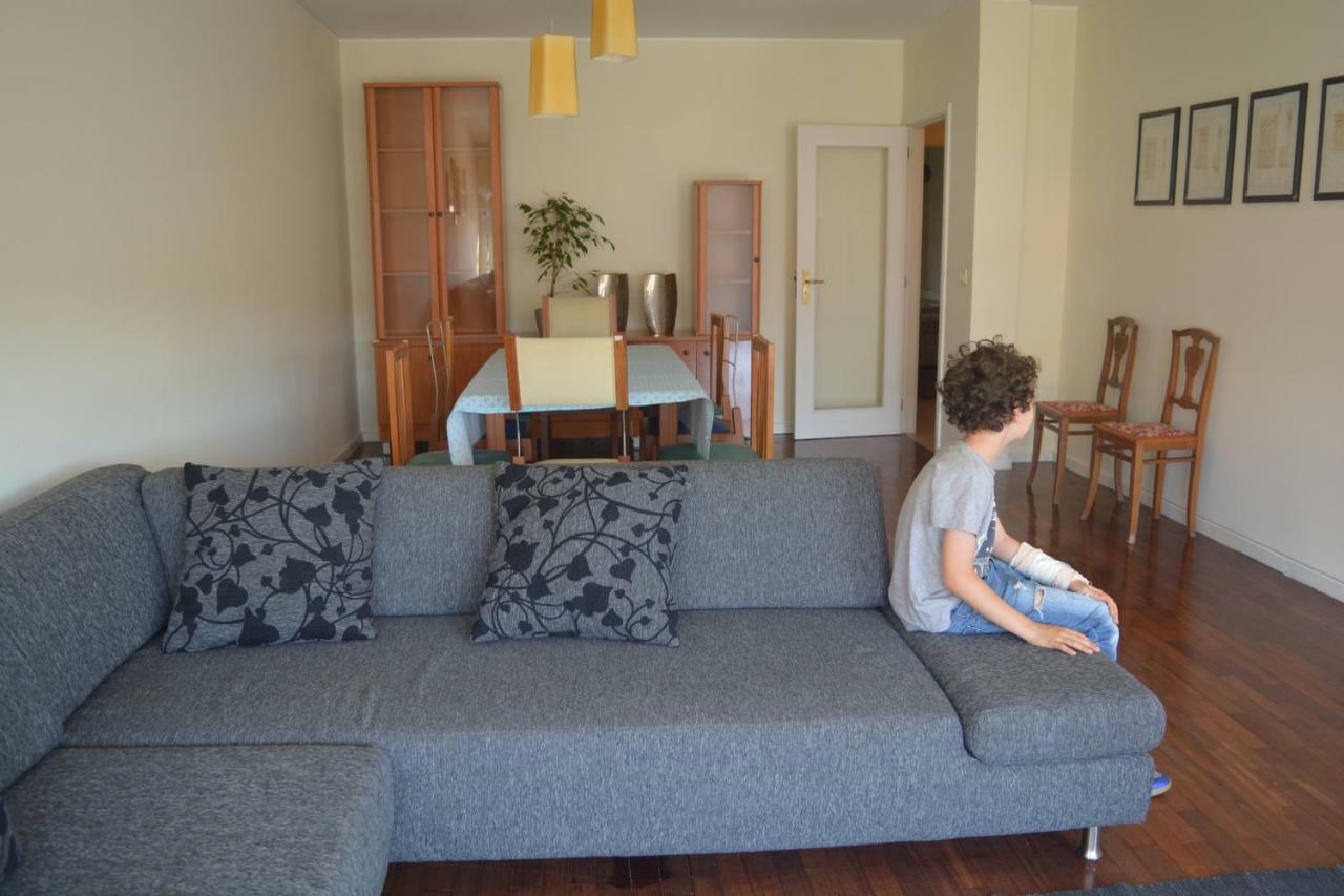 Spacious Apt. At Viana'S Top Location Виана-ду-Каштелу Экстерьер фото